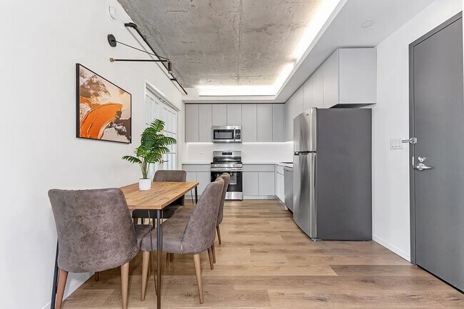 Foto del edificio - 4720 Third Avenue