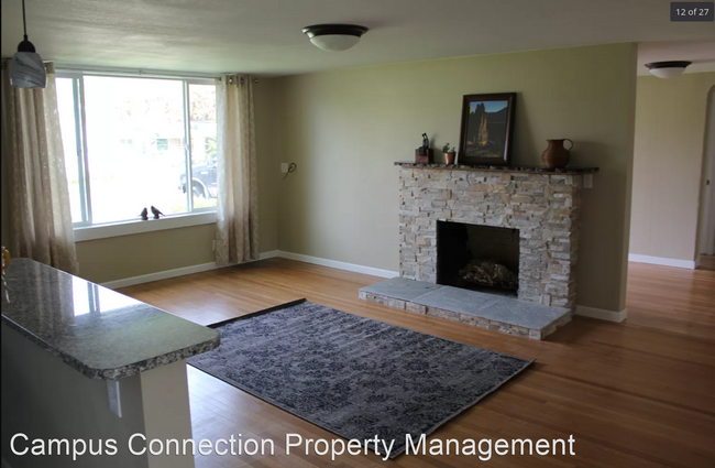 Foto del edificio - 3 br, 2 bath House - 1112 E 25th