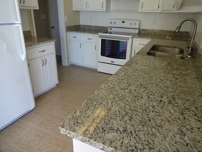 Foto del edificio - 304 High Point Pl