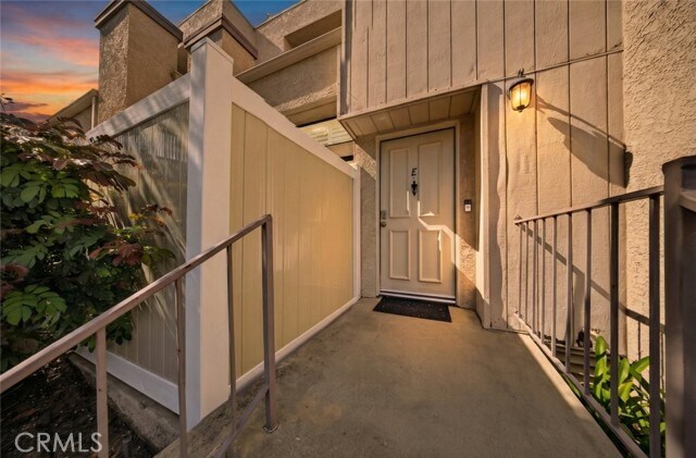 Foto del edificio - 15235 Magnolia Blvd