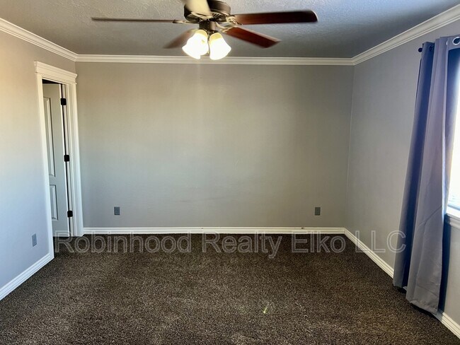 Foto del edificio - 758 Parkridge Pkwy