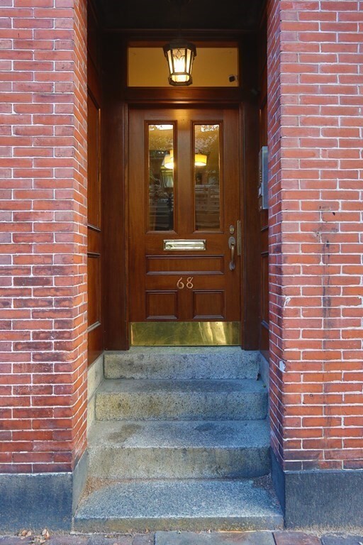 Building Photo - 66 Appleton St