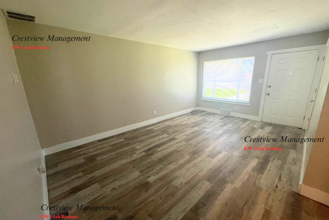 Building Photo - Claybourne Duplex