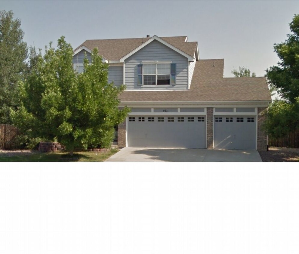 Primary Photo - Aurora South - 4 bed 2.5 bath 3 car garage