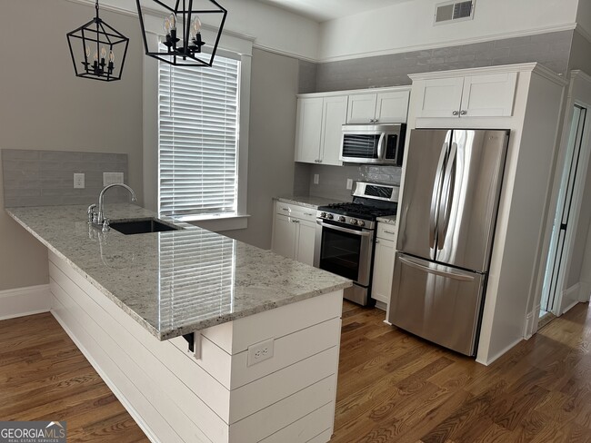 Building Photo - 828 Ponce De Leon Pl NE