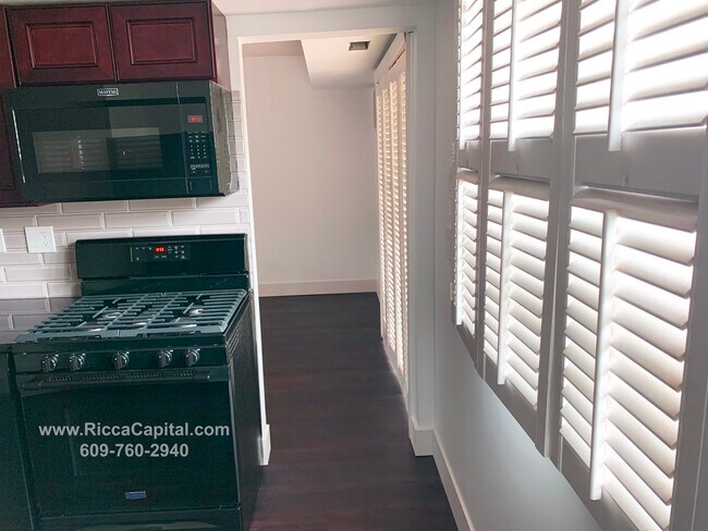 Building Photo - 46U Michael Rd