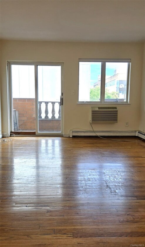 Primary Photo - 29-17 31st Ave