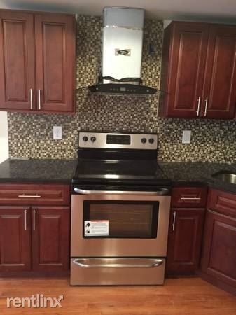 Foto del edificio - 3 br, 1 bath 4plex - 3829 Baring St #4