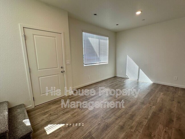 Foto del edificio - 3905 Congaree Way