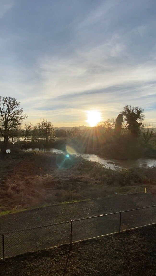 Foto del edificio - 1604 18th Ave