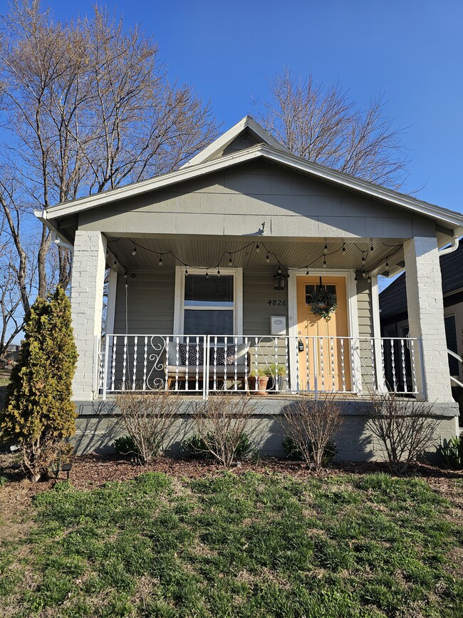 Building Photo - 4826 E 6th St