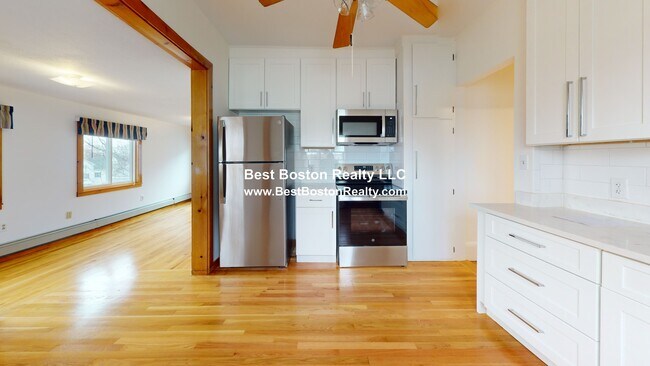 Foto del edificio - 66 Sagamore Ave