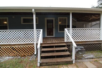 Building Photo - 15510 Cypress Garden Dr