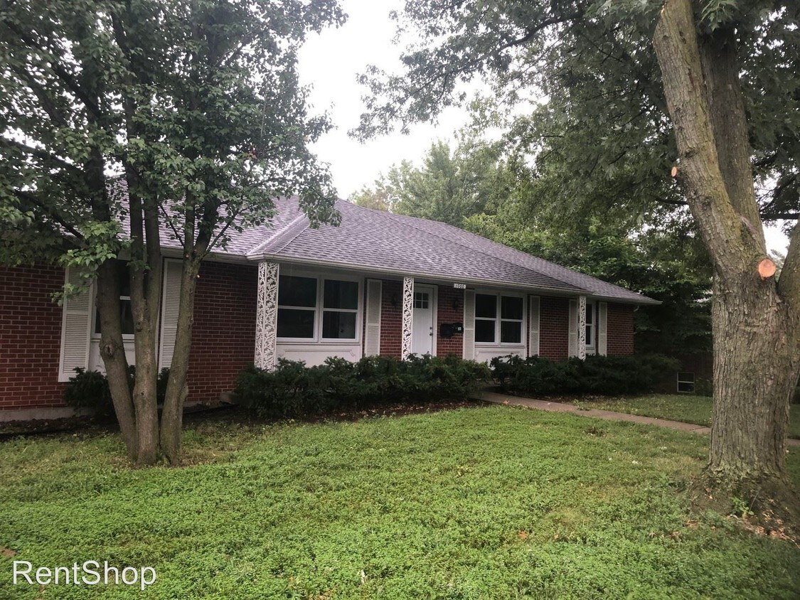 Foto principal - 1000 S Fairview Rd