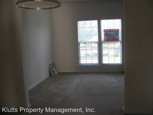 Foto del edificio - 9829 Mallard Glen Dr