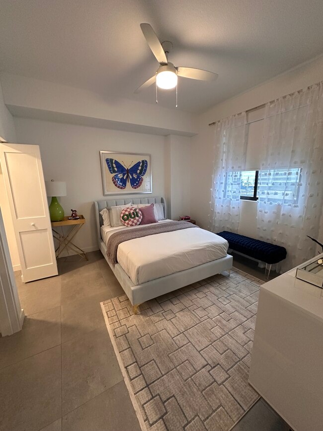 Building Photo - 1849 Madison St