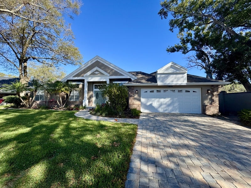 Foto principal - 7809 Underbrush Ln