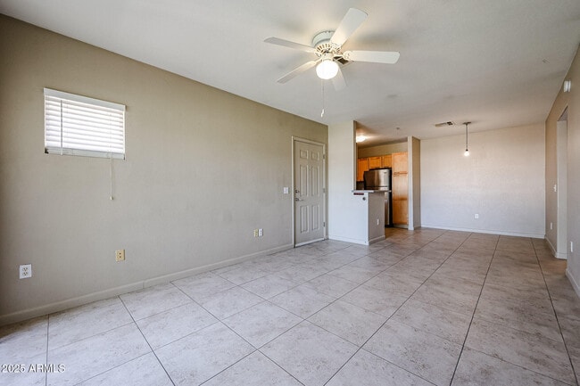 Foto del edificio - 1295 N Ash St