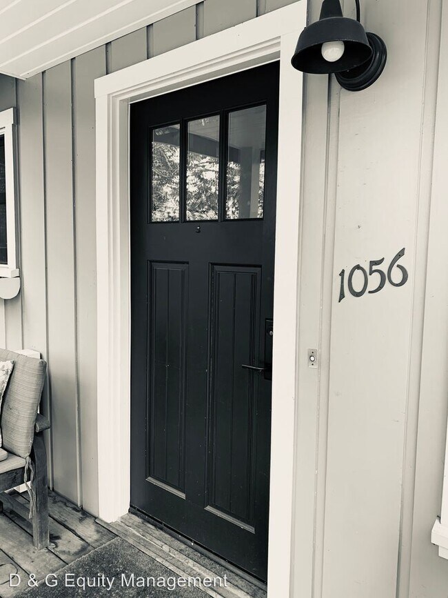Building Photo - 1056 Wild Rose Dr