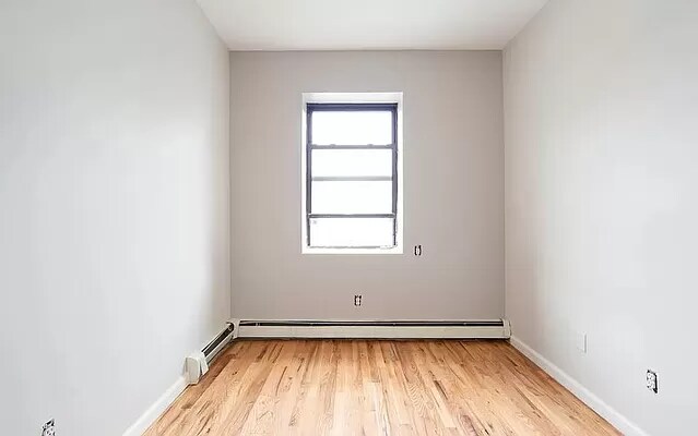 Building Photo - 257 Throop Ave