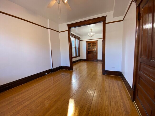 Foto del edificio - 3906 N Ashland Ave