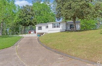 Building Photo - 5736 S Lakeshore Dr