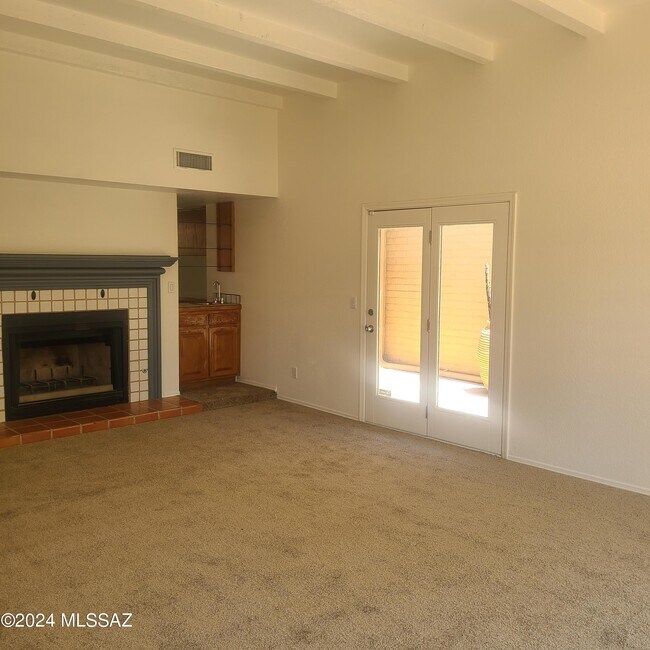 Foto del edificio - 4962 E South Regency Cir