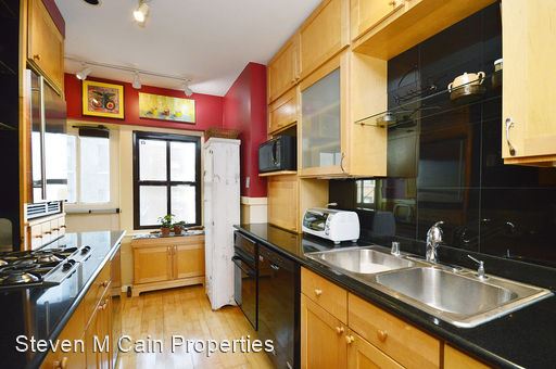 Fotografía del edificio - 5000 N Marine Dr