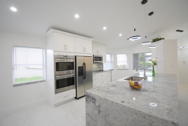 Foto del edificio - 11071 Baybreeze Way