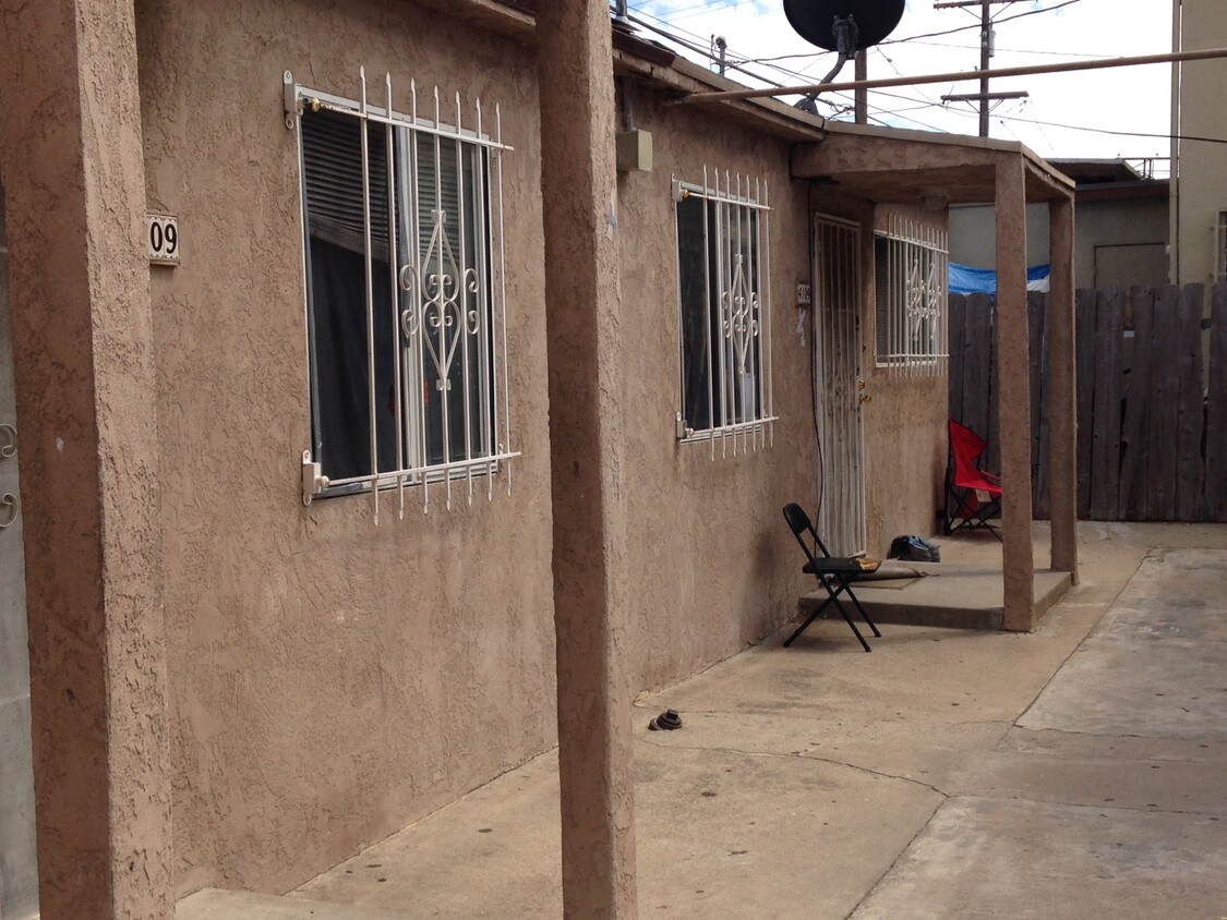 Foto del edificio - Winona Avenue Cottages