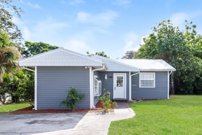 Building Photo - 1306 Sutherland Dr