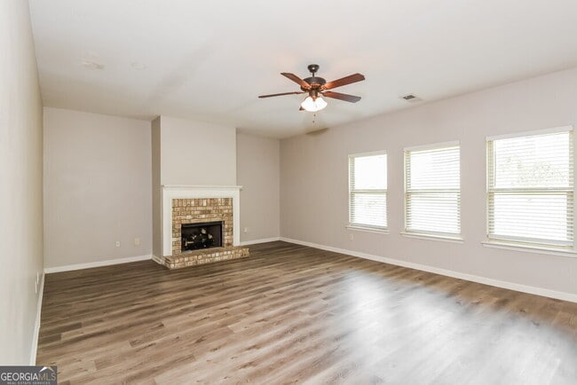 Building Photo - 68 Hamil Ct NW