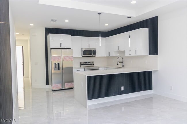 Foto del edificio - 843 Duplex St E