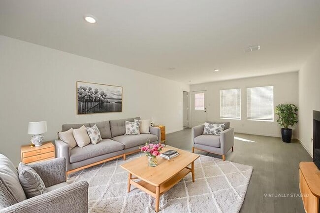 Building Photo - 3125 Burmese St