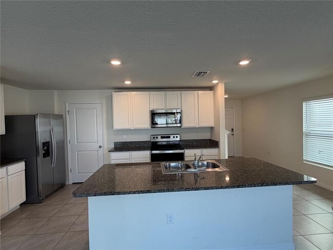 Foto del edificio - 12072 Downy Birch Dr