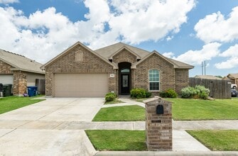 Building Photo - 3042 Besterio Dr