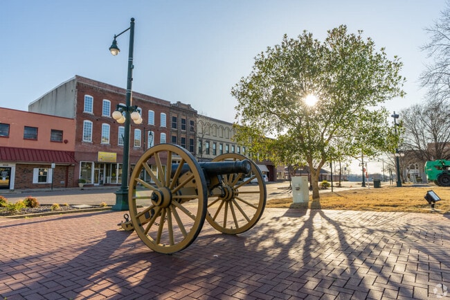 Explore Dyersburg's history in the town square.