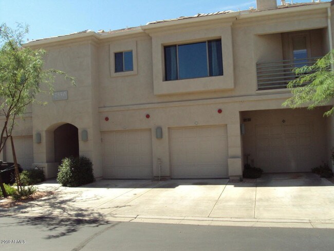 Foto del edificio - 7550 E Earll Dr
