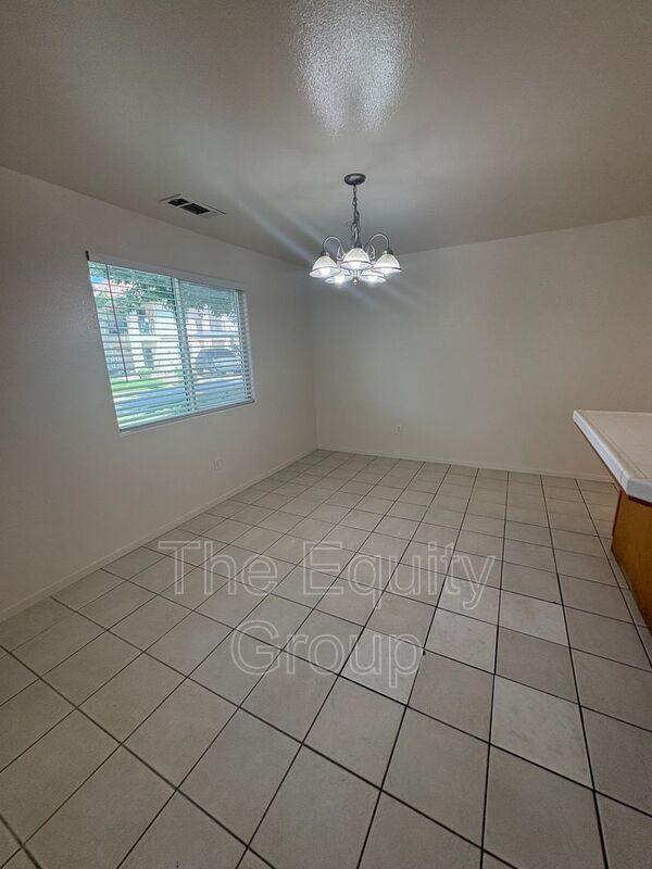 Foto del edificio - 2922 N Zachary St