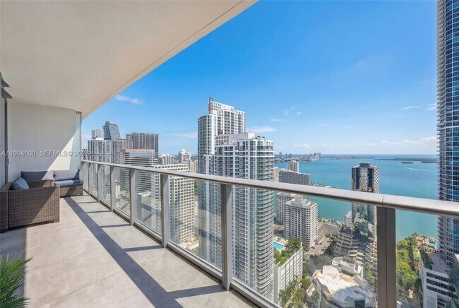 Foto del edificio - 1010 Brickell Ave