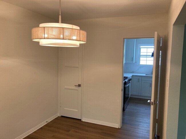 Dining Room - Kitchen - 3846 Keystone Ave