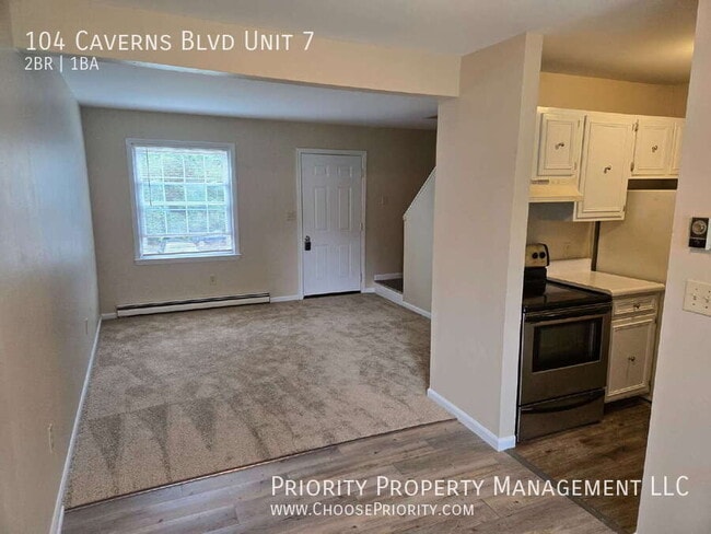 Foto del edificio - 104 Caverns Blvd