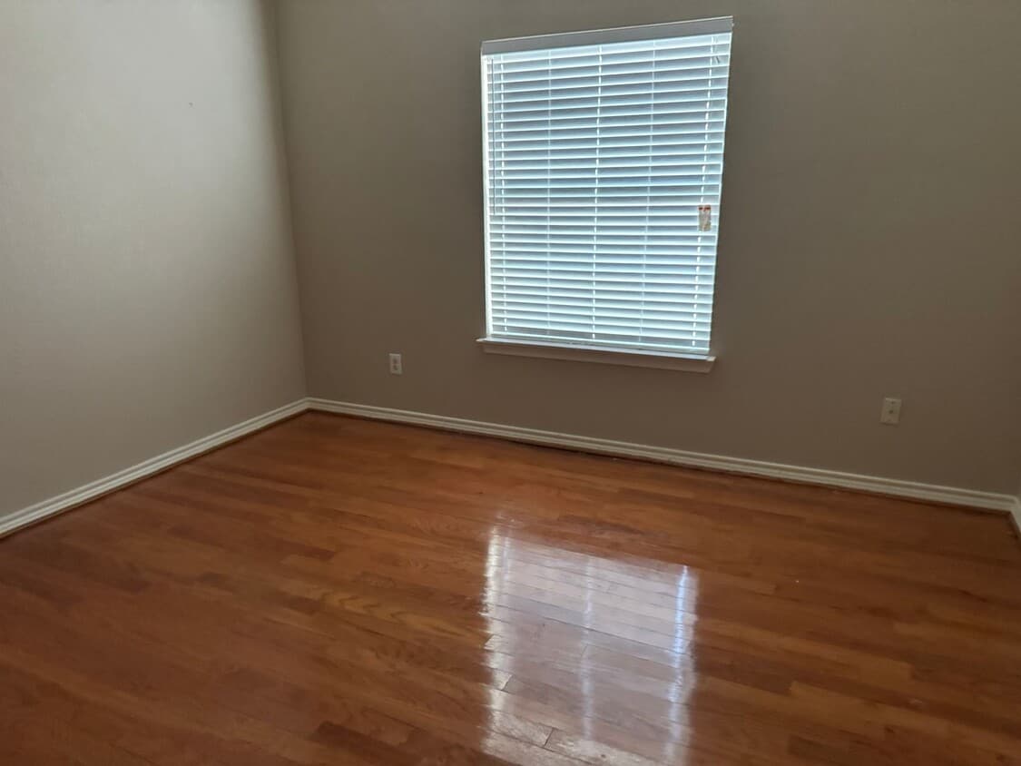 Building Photo - House for Rent in Grand Priarie