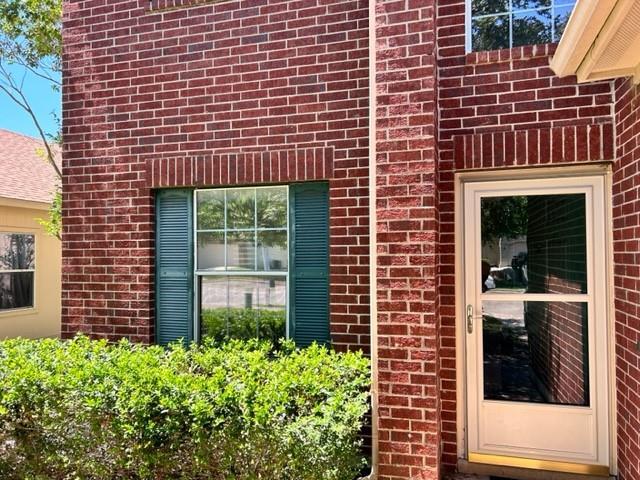 Building Photo - 18105 Maxa Dr