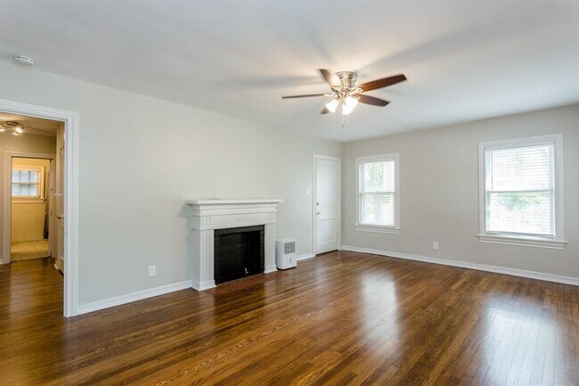 Foto del edificio - 2348 McClendon St