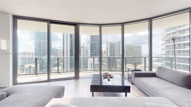 Building Photo - 801 S Miami Ave