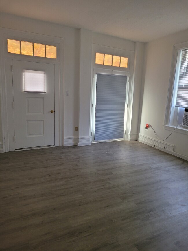 Master bedroom - 370 Pine St