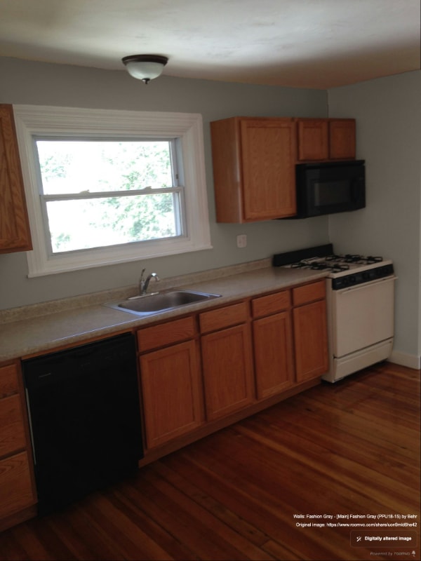 Building Photo - 37 Larch St