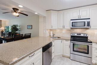 Building Photo - 3050 NW 42nd Ave
