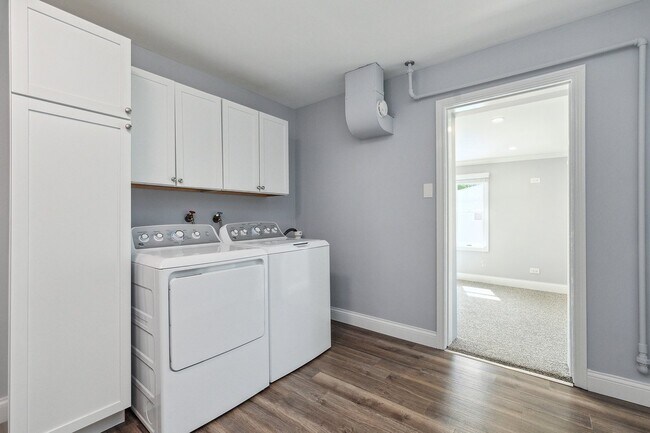 Foto del edificio - 9604 S Knox Ave